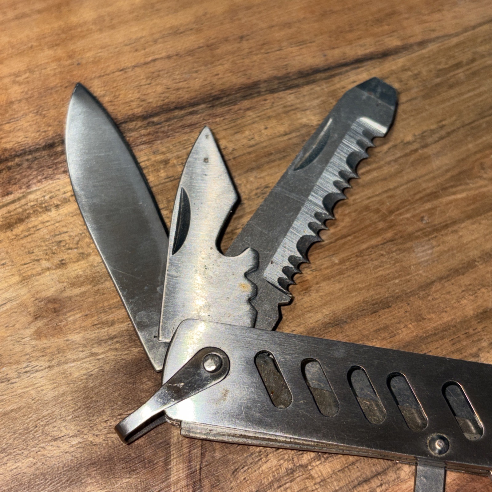 Barlow Multi Tool Stainless Steel Pliers Knives Screwdriver & More Amerigas Gift