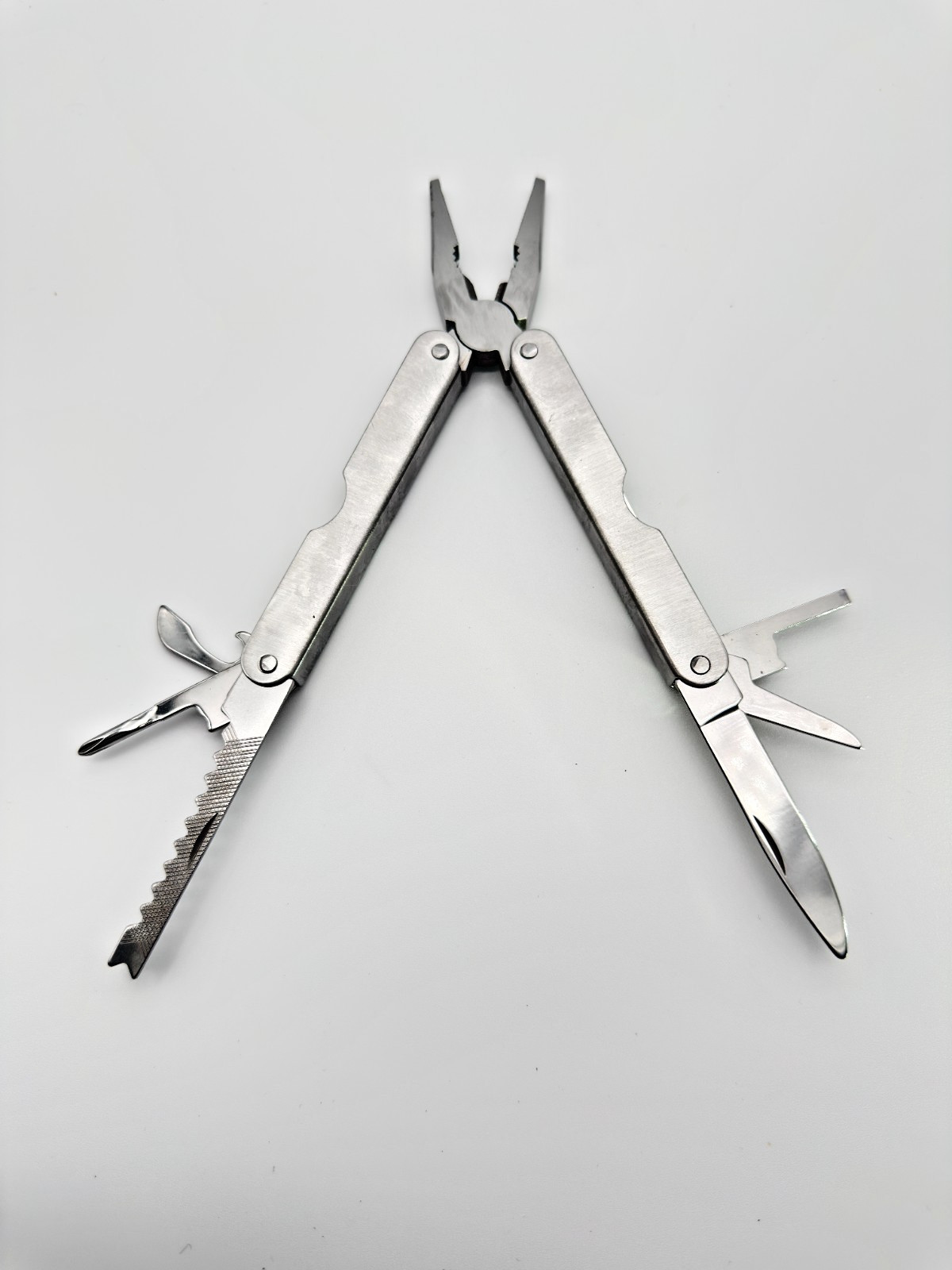 Stainless Steel Multi Tool Pliers Knife Saw File Screwdrivers EDC