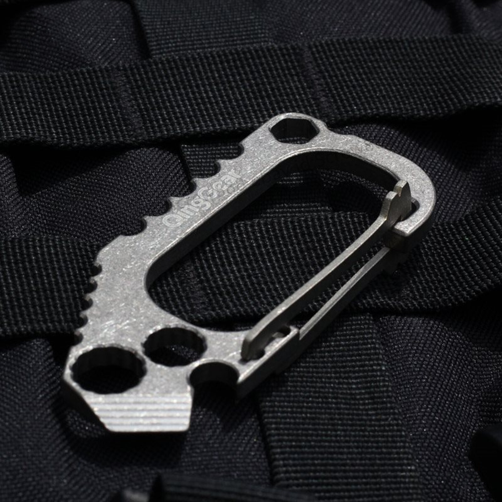 EDC Titanium Alloy Multi Tools Keychain Carabin Opener Crowbar Outdoor EDC