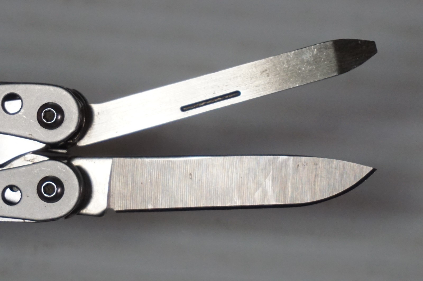 Leatherman Style CS Black Multi-Tool – Scissors, Knife, Carabiner – *Retired*