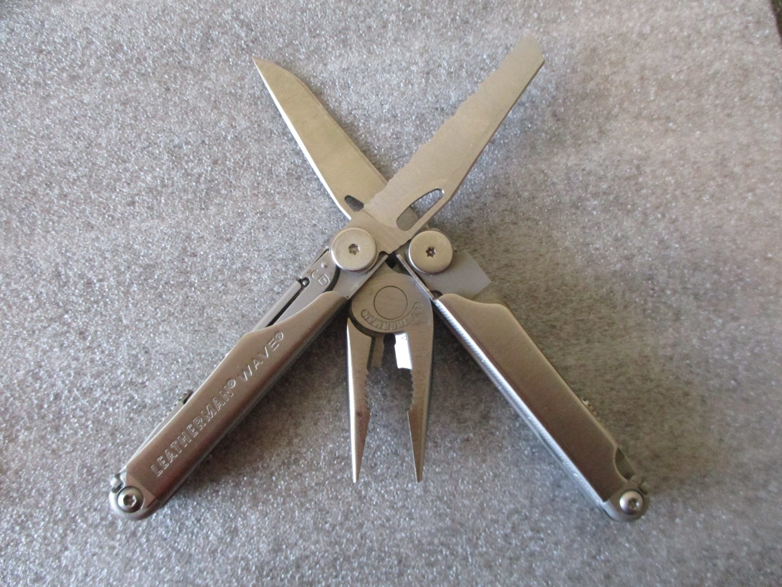 GERBER DIESEL MULTI-PLIER-2w/1 CASE+LEATHERMAN WAVE MULTI-TOOL & CASE-EXCELLENT!
