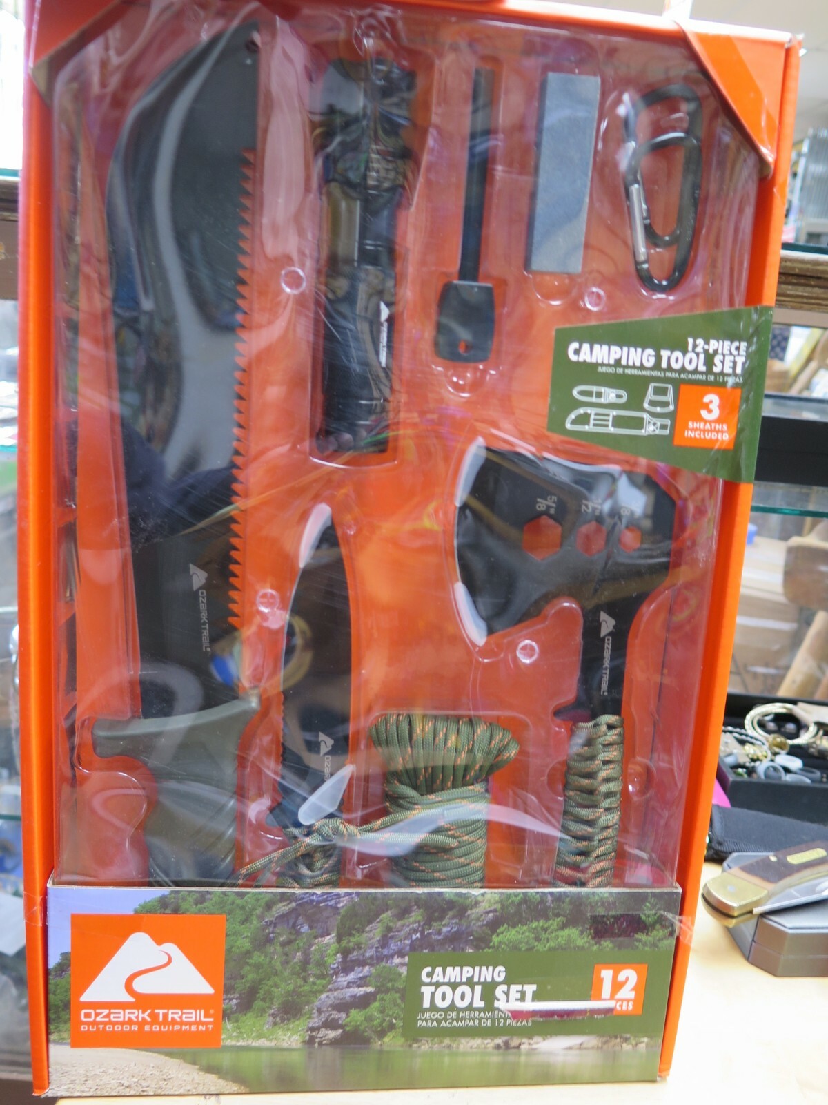 ✅ OZARK TRAIL 12 – PIECE CAMPING TOOL SET – GREEN – NEW HUNTING SURVIVAL