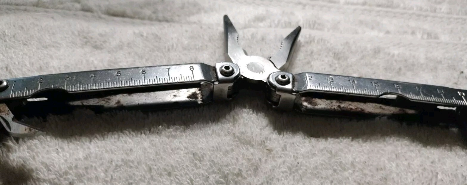 Craftsman Made In USA 45201 Multi-Tool Pliers Screwdrivers w/Sheath