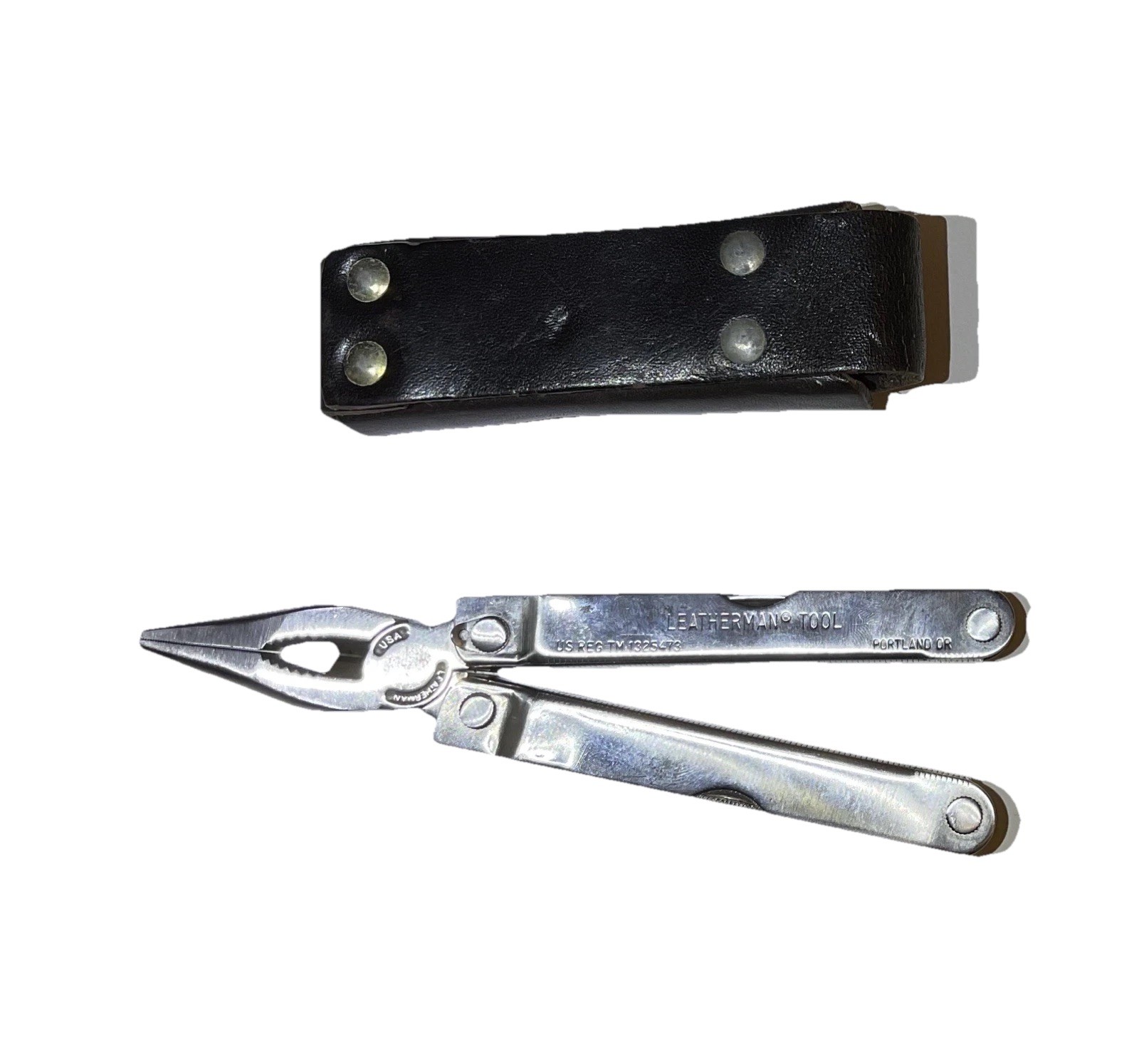 ORIGINAL LEATHERMAN TOOL WITH SHEATH. PAT#1325473. BORN 0493, PORTLAND OREGON.