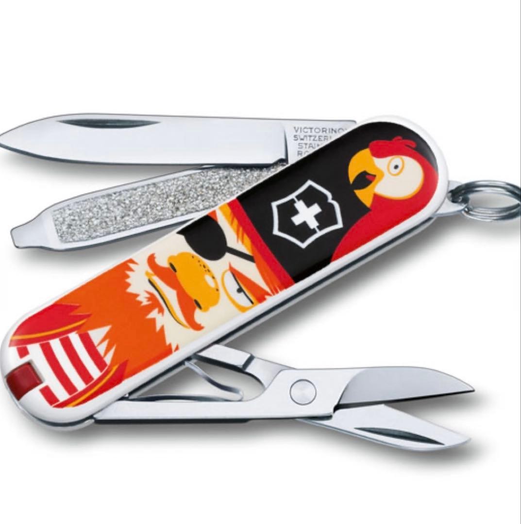 Rare Victorinox Pirate Design Swiss Army Knife Classic Treasure