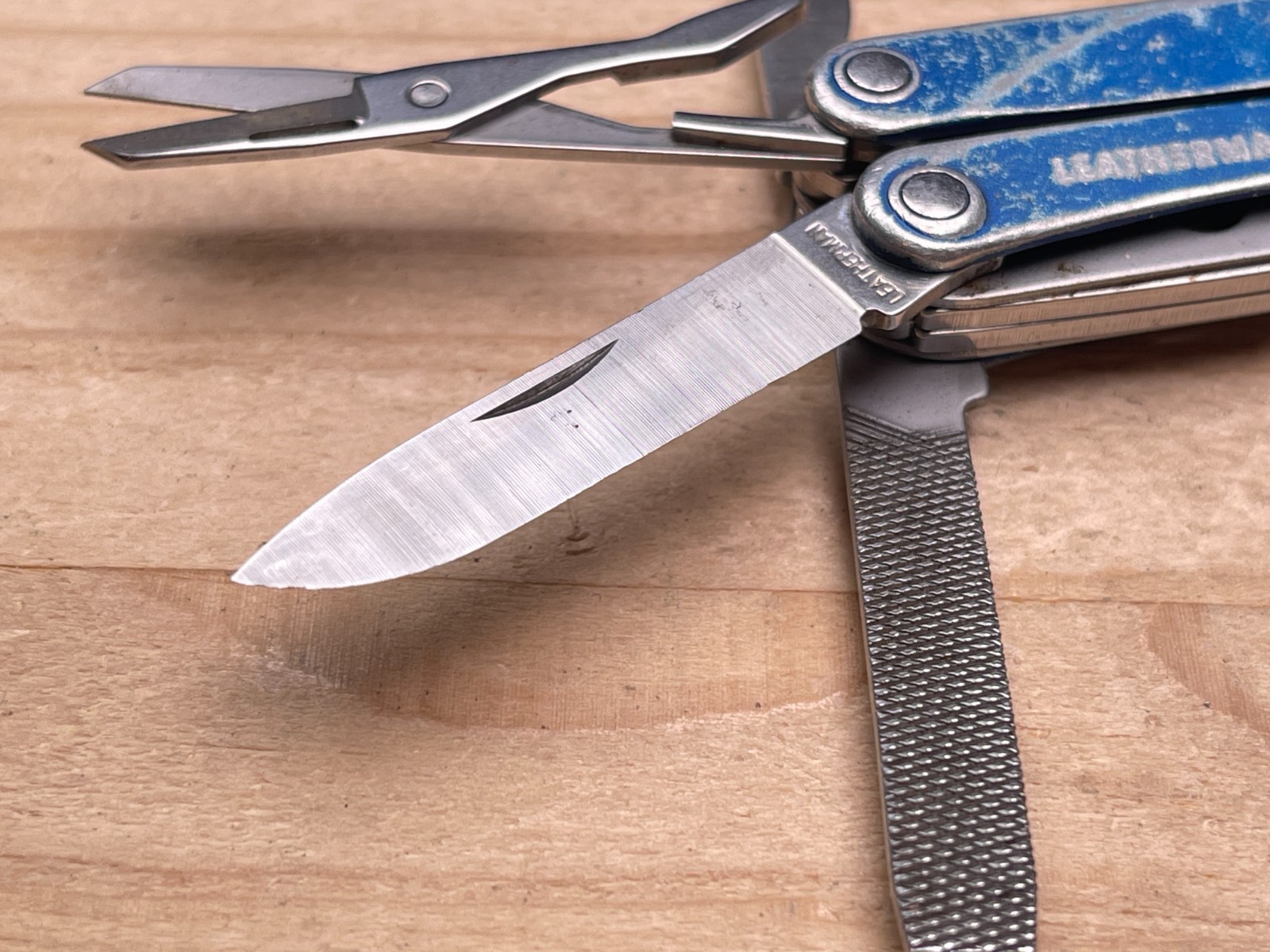 Leatherman Squirt PS4 Blue Multi-tool Knife – Broken Scissors Spring – Retired