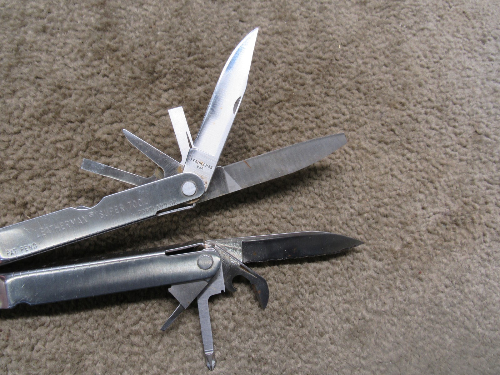 Leatherman Supertool Multi Plier Missing Saw Blade No Sheath 02/ 1995 Dated USA