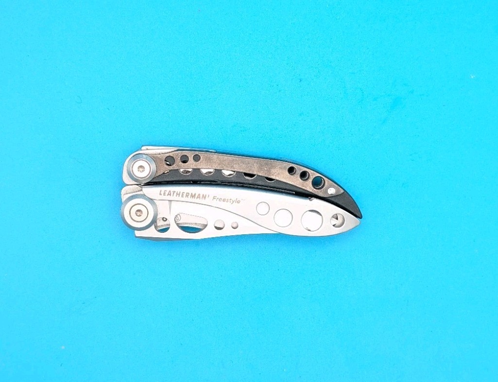 Leatherman Freestyle Multi-Tool – Discontinued – FAST SHIPPING!