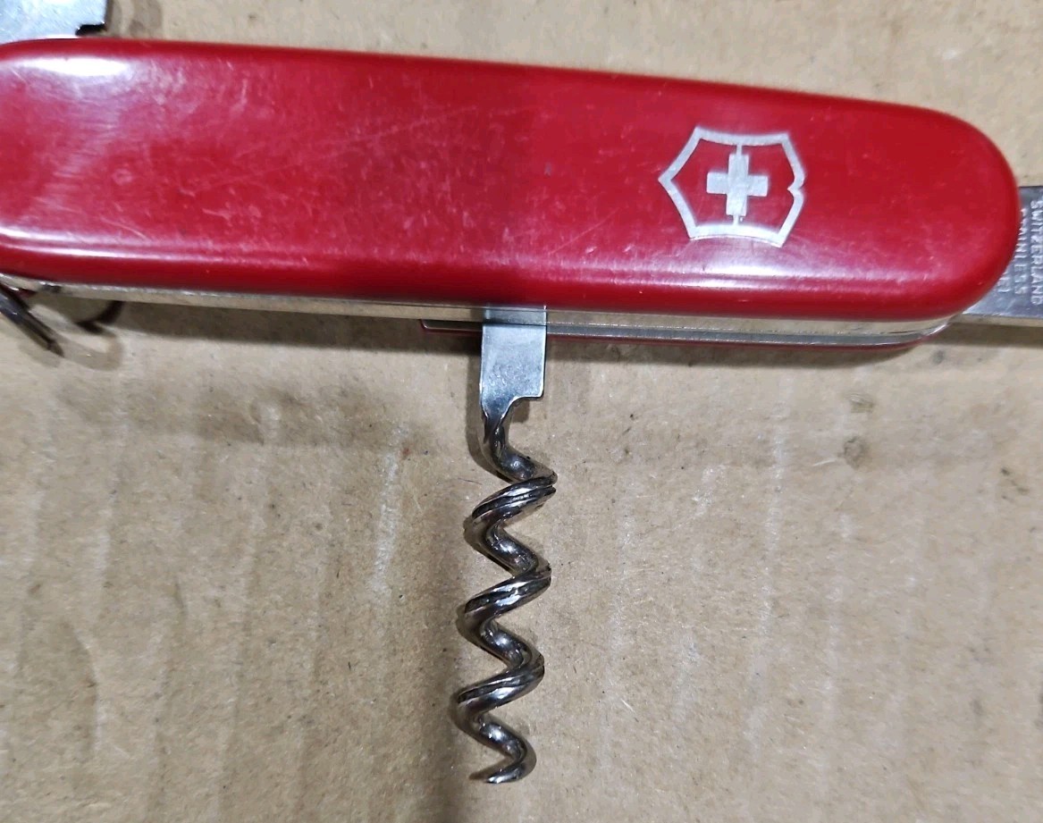 Victorinox Compact Swiss Army Pocket Knife | 15 Functions
