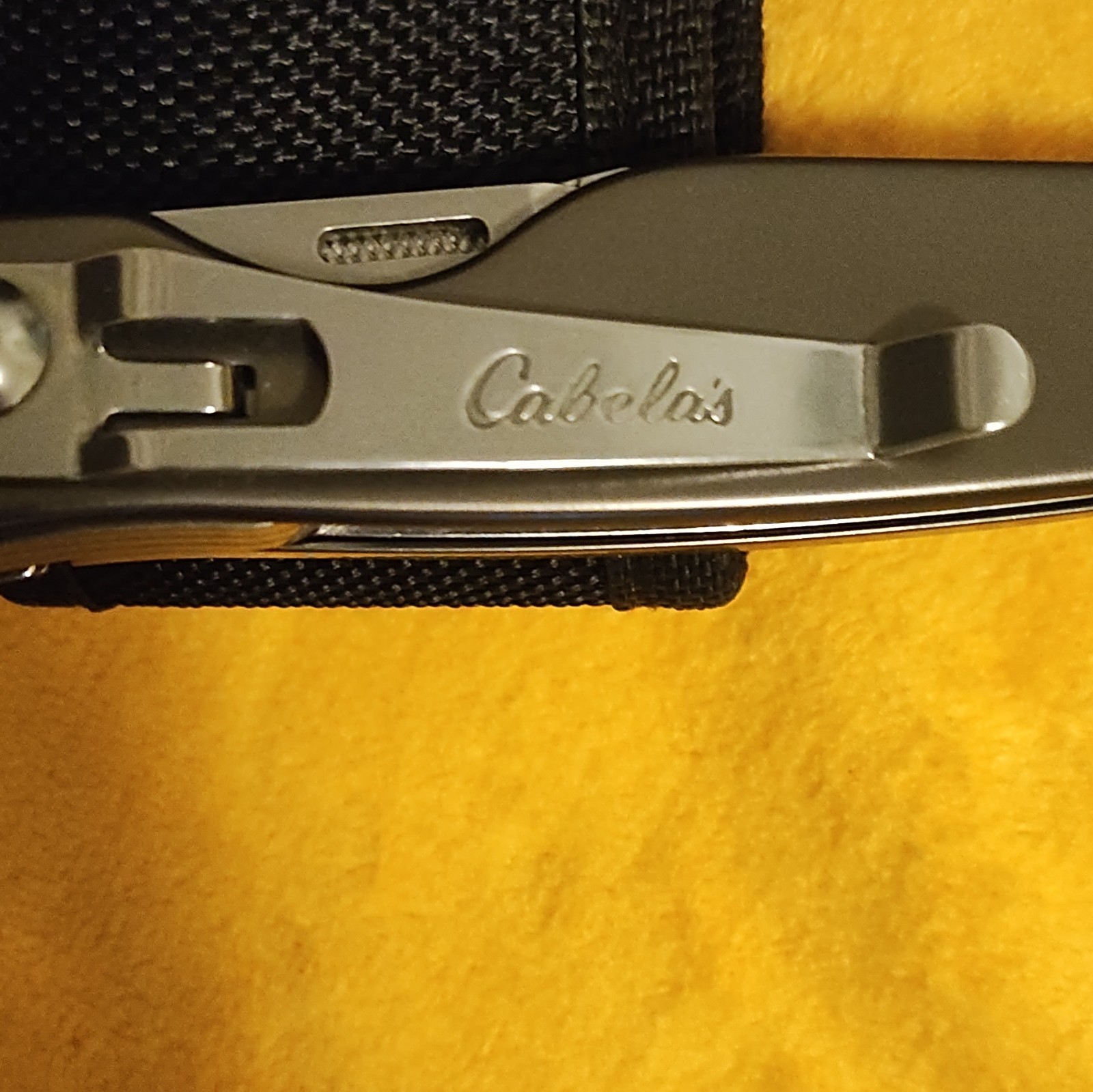 Cabela’s Multi-Tool 9 Tools Stainless Steel Pliers Knife Sheath Silver