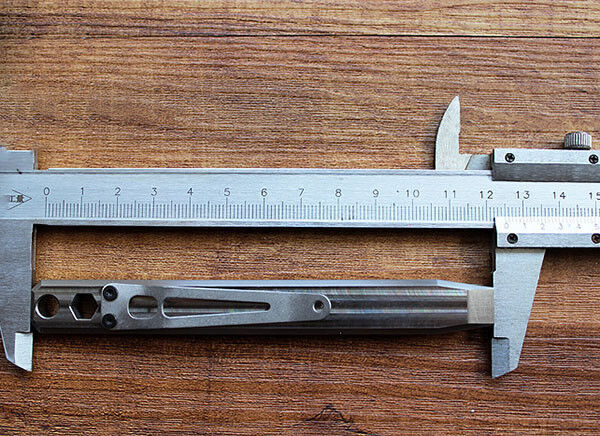 EDC TC4 Titanium Crowbar Pry Bar Screwdriver With Clip Keychain Pendant Tool
