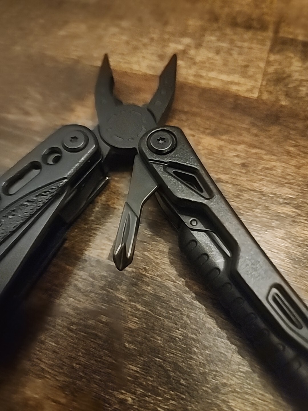 12-in-1 Multi-Tool Leatherman Like Unbranded Gerber Like Tool
