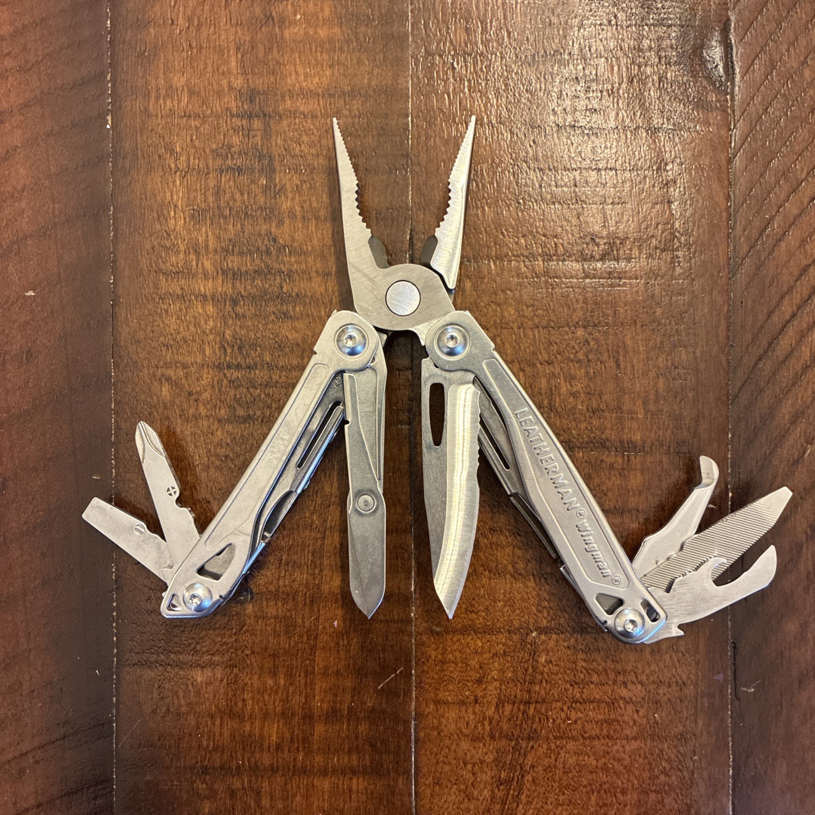 Leatherman Wingman 14 Tools Multi-Tool – Stainless Steel – Excellent