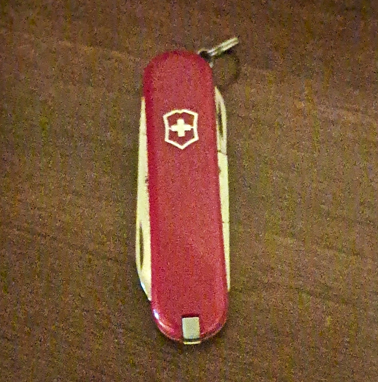 Victorinox Swiss Army Knife Red 7-Tool Multi-Tool w/ Scissors Key Ring