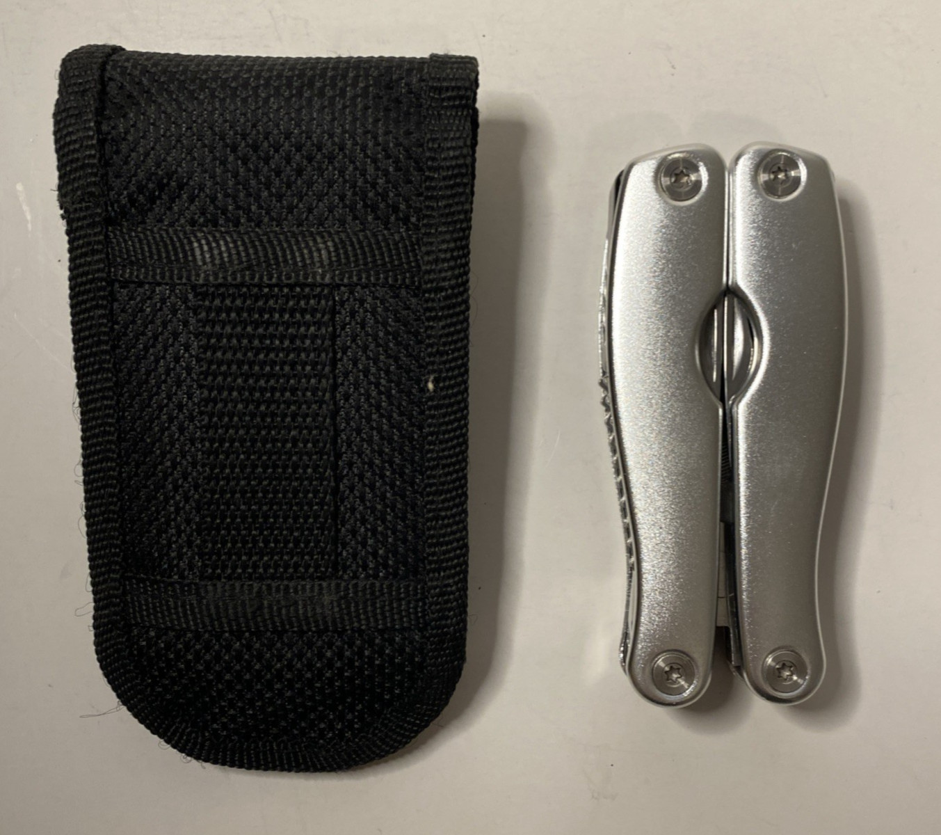 TOP Split Rock 11-in-1 Stainless Steel Multitool Pliers w/ Nylon Sheath