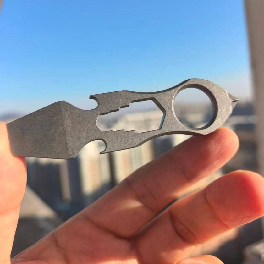 Titanium Alloy Finger Pry Bar 9.8cm Multi Tool Wrench Nail Puller