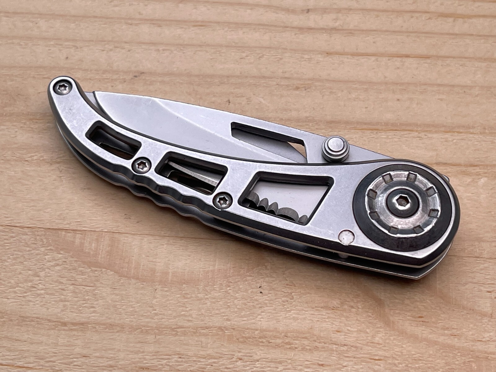 Gerber Ripstop I Folding Pocket Knife – Frame Lock, Combo Serrated Blade