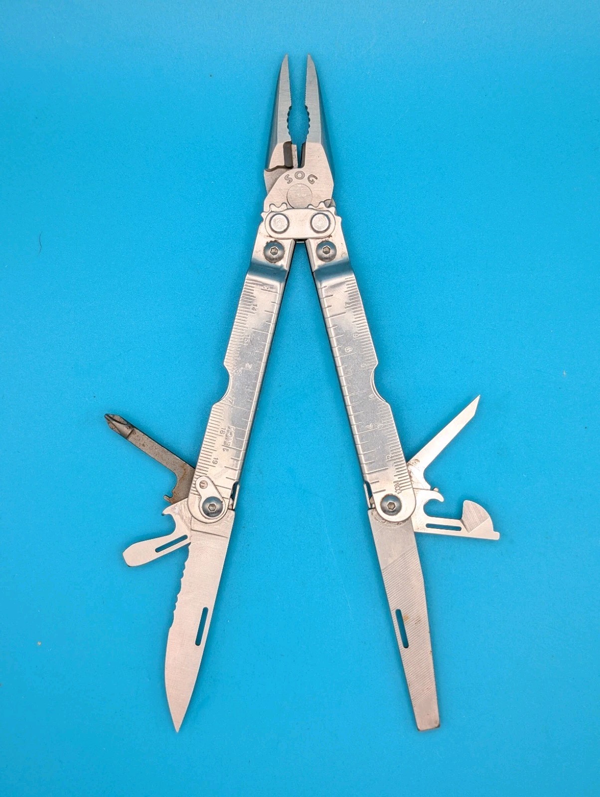 SOG Specialty Knives & Tools Multi Tool Lynnwood WA USA