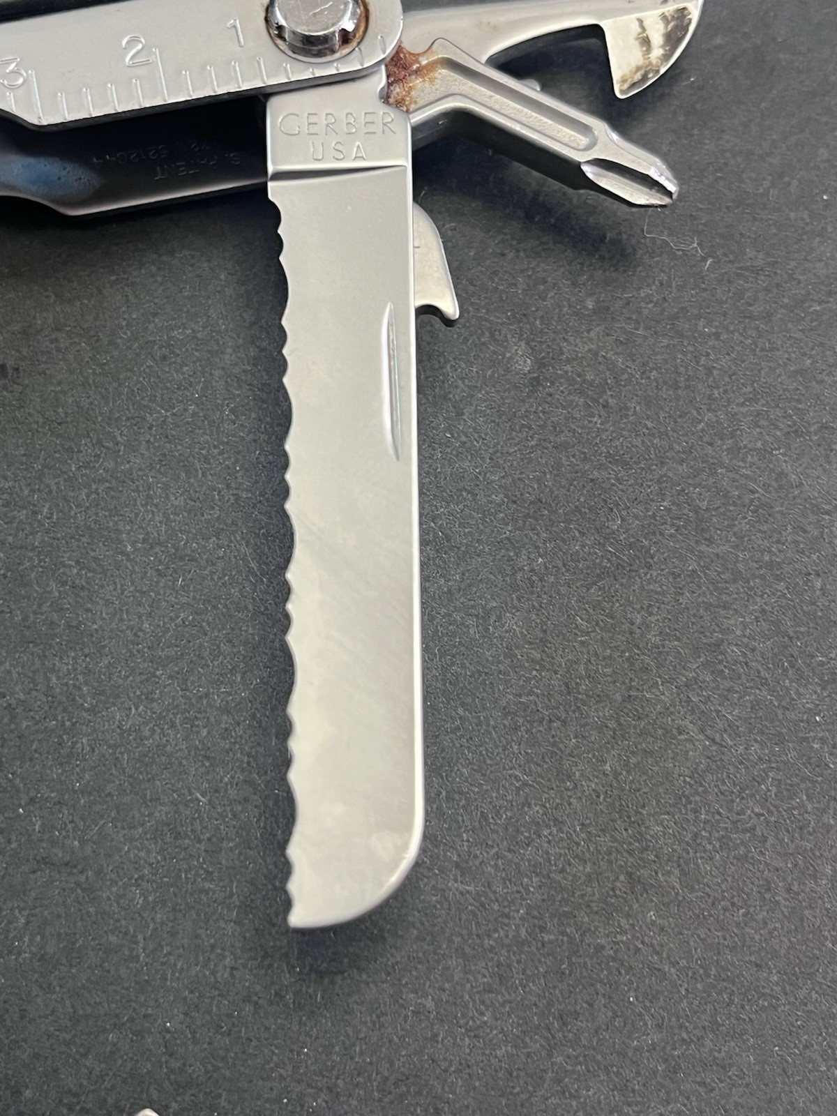 Gerber MP600 Needlenose Multi-Tool W/ Canvas Sheath File Knives Wire Cutter Etc.