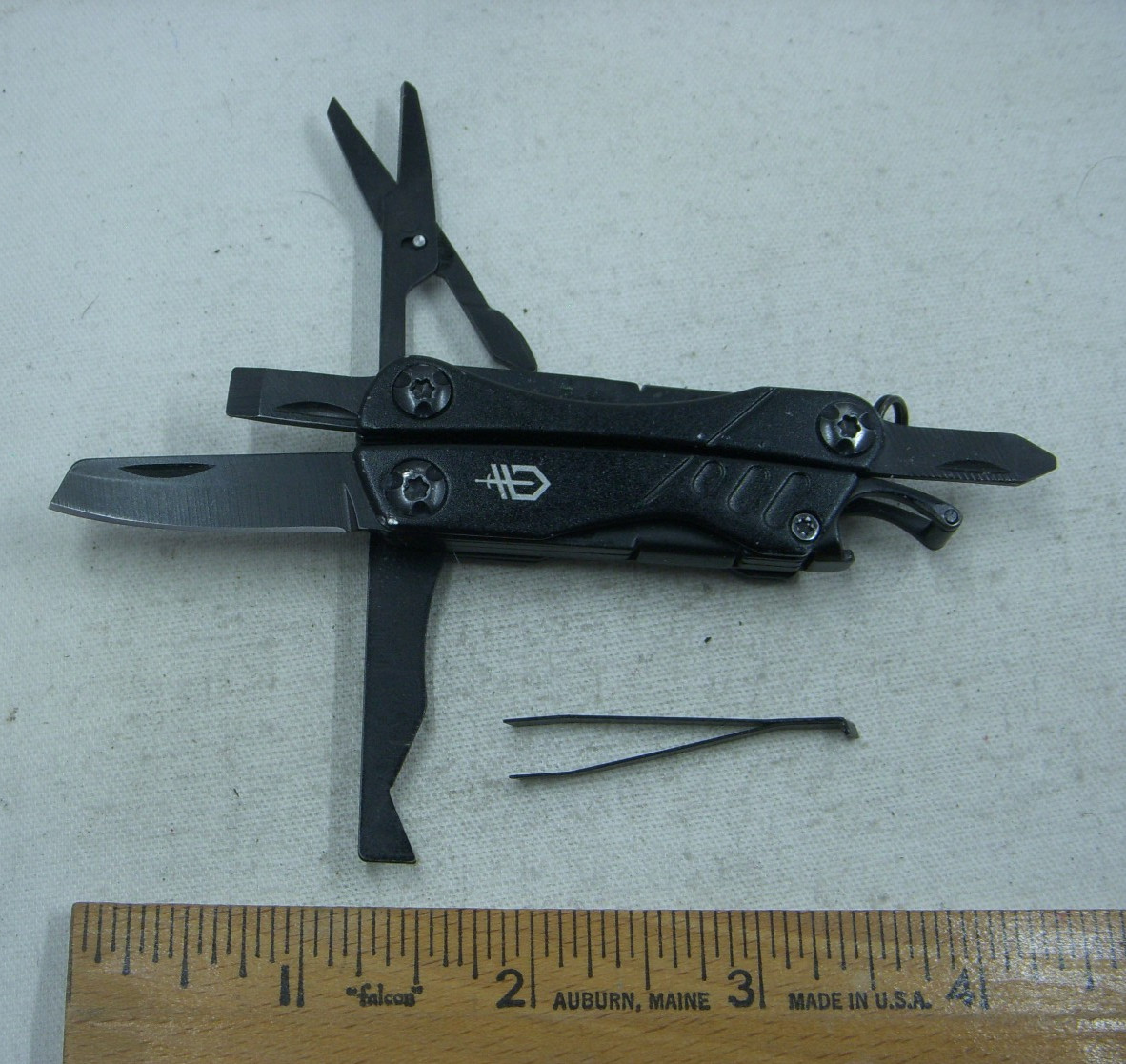 Gerber Dime 4660524D1 Black 11 Function Multi Tool
