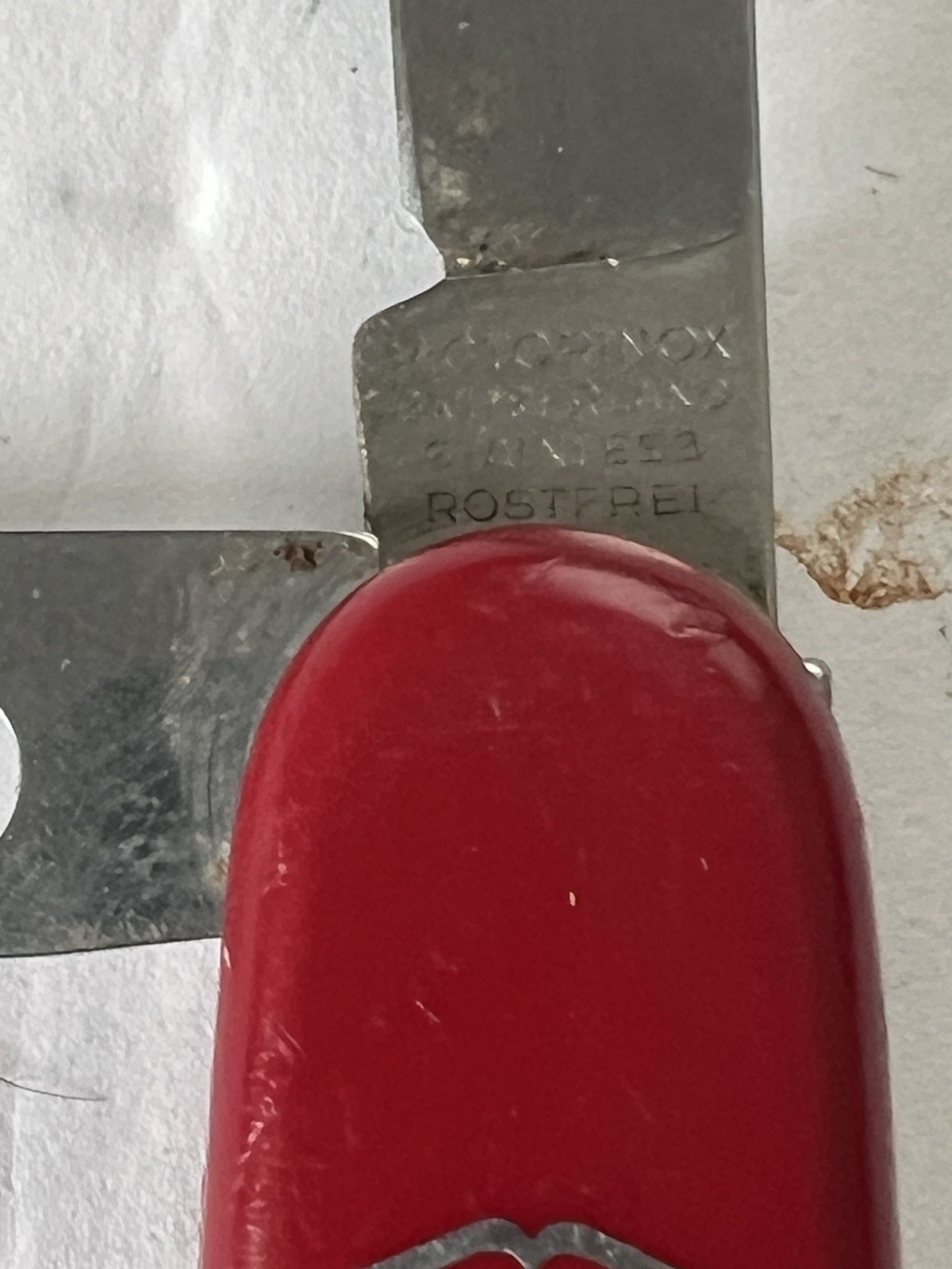 Victorinox Officier Suisse Red 6-Tool Knife Corkscrew 2.5in Stainless