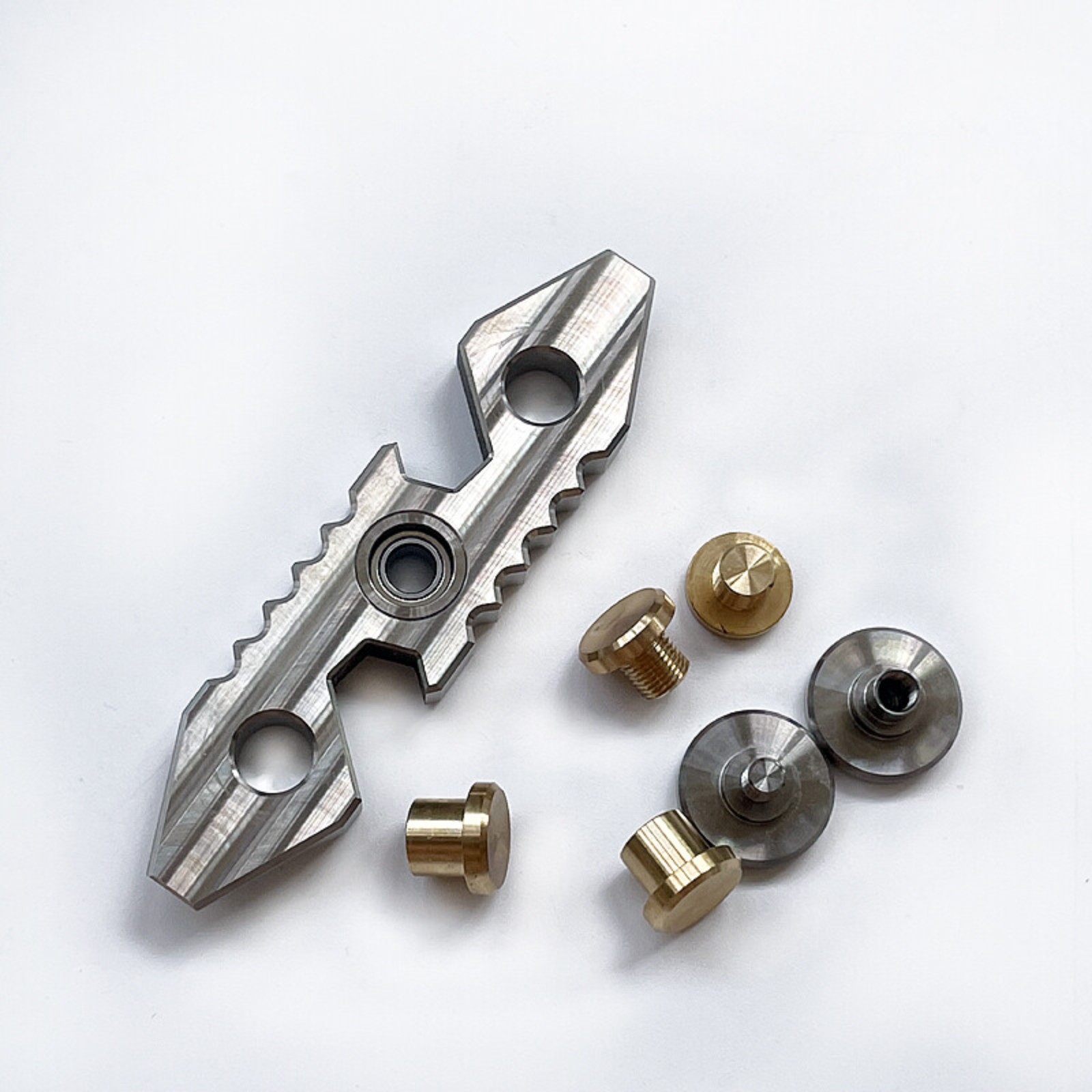Titanium Gyroscope Fingertips Spinning Top Gearwheel Toy Pry Bar Tool