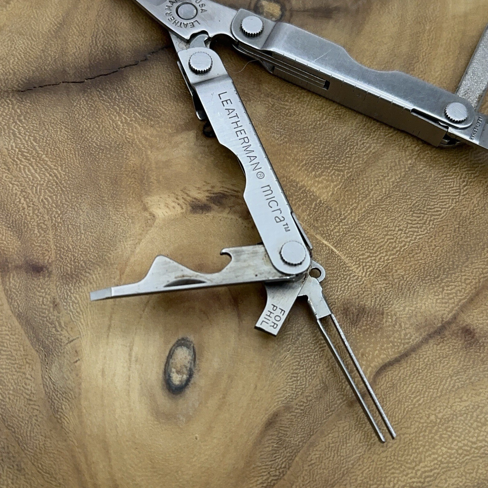 1 Leatherman Micra Stainless Mini Multitool Knife, Stainless Dated 10/03 *READ*