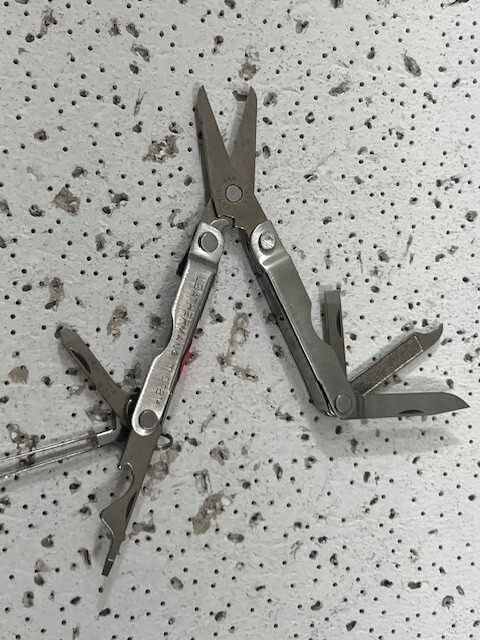 Leatherman Micra silver USA 2.62″ Stainless Folding Multi Tool Knife Scissors —