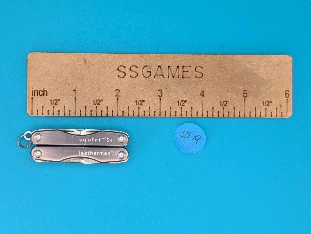 Leatherman Squirt S4 Multi-Tool, Key Ring, Retired, GRAY!