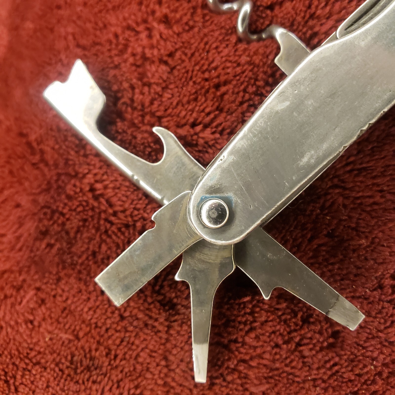 Leatherman Juice CS4 Multi-Tool Stainless Pliers Multi Tool read