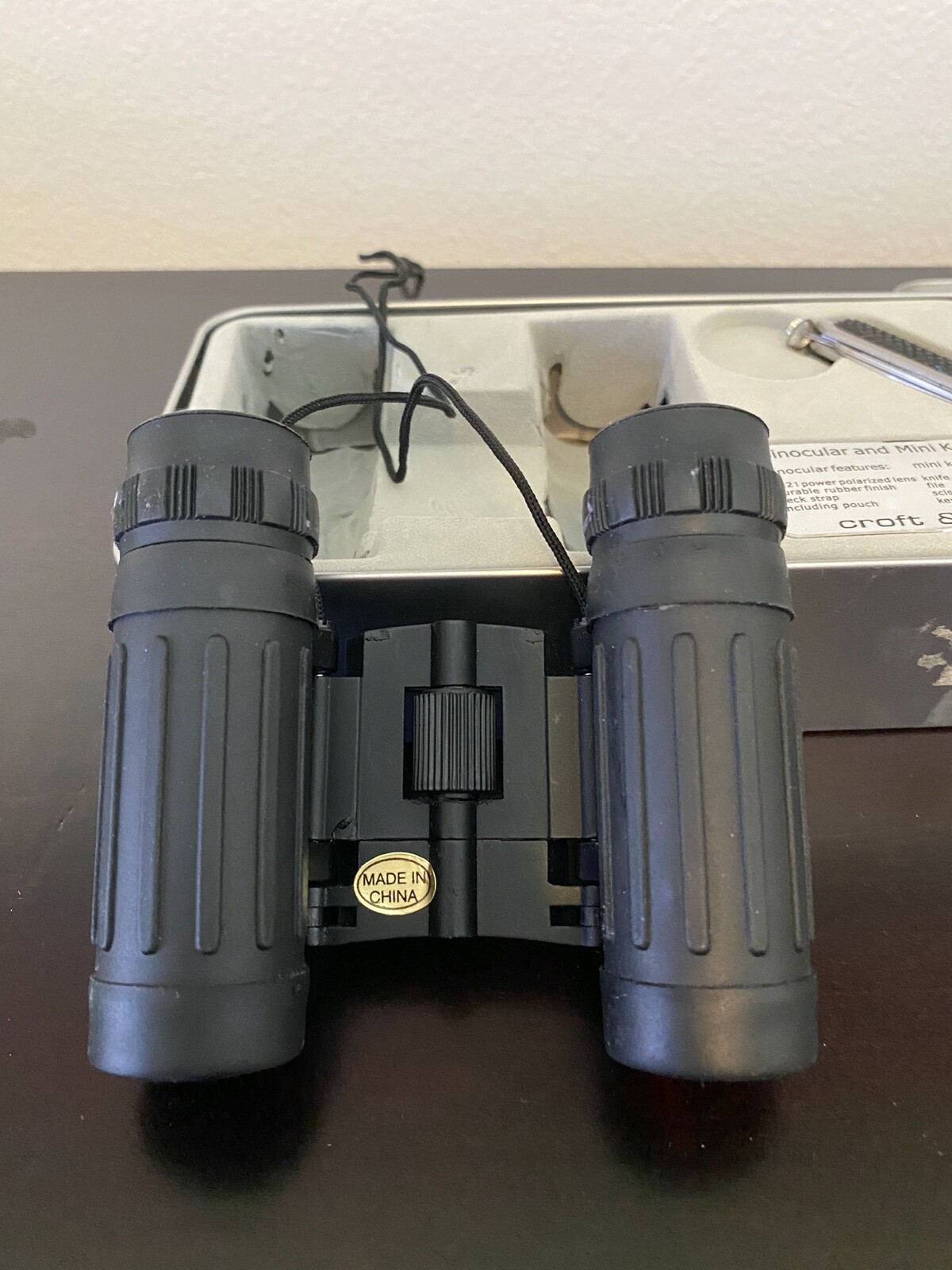 ***PREOWNED***CROFT & BARROW BINOCULAR and MINI KNIFE KEY RING SET
