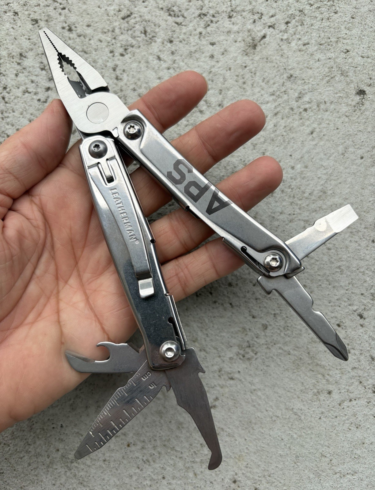 LEATHERMAN REV ADVERTISING “MSH” “APS” MULTI TOOL W/POCKET CLIP, EXCELLENT