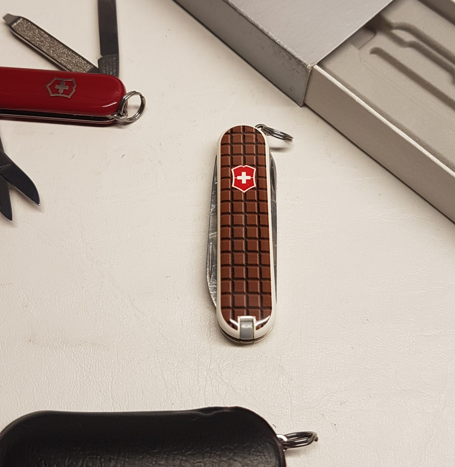Victorinox Swiss Army Knife Classic SD Annual design SWISS CHOCOLATE BAR 2014