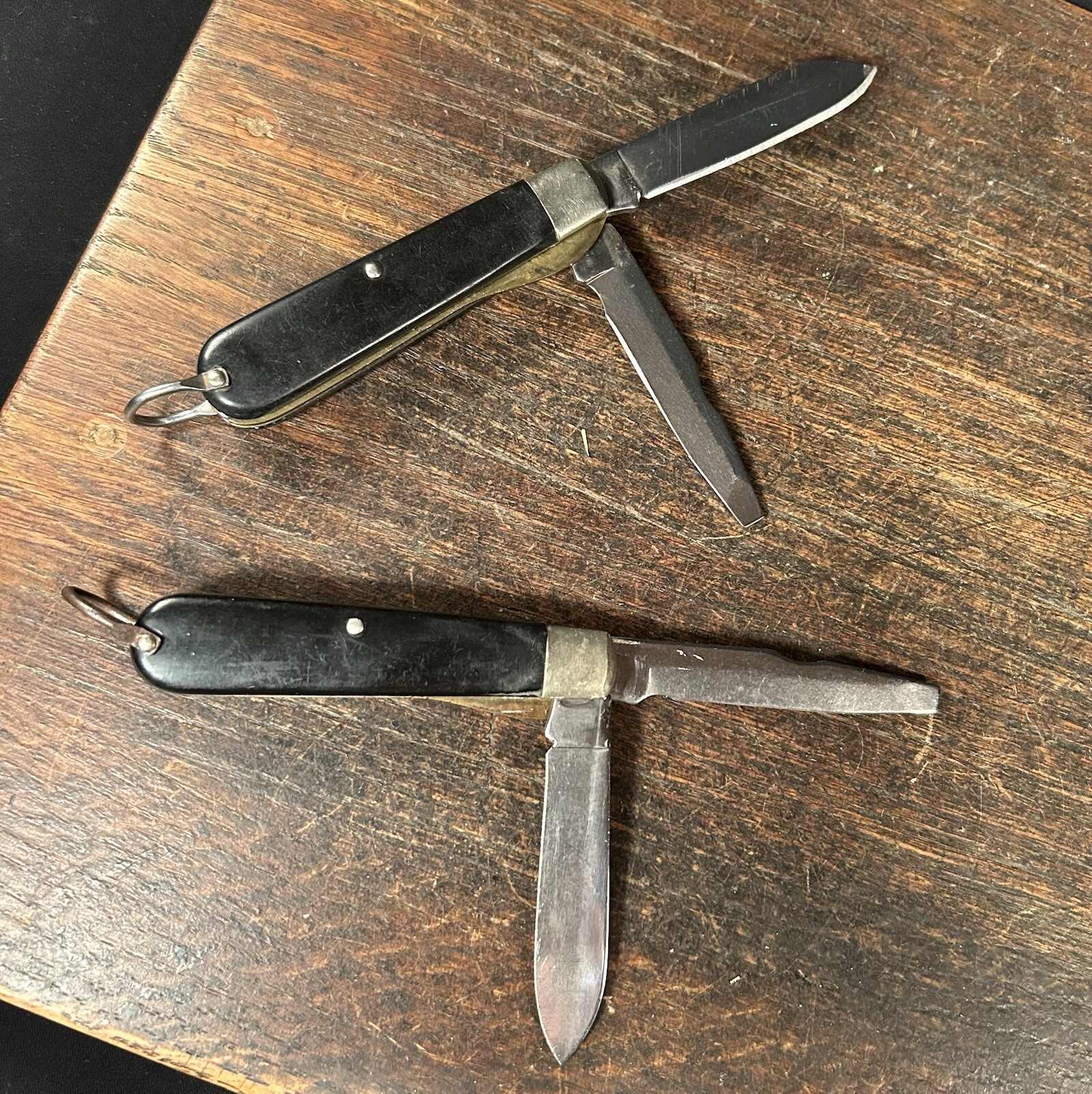 Vintage Pocket Knife Lot (2) Camillus New York USA TL-29