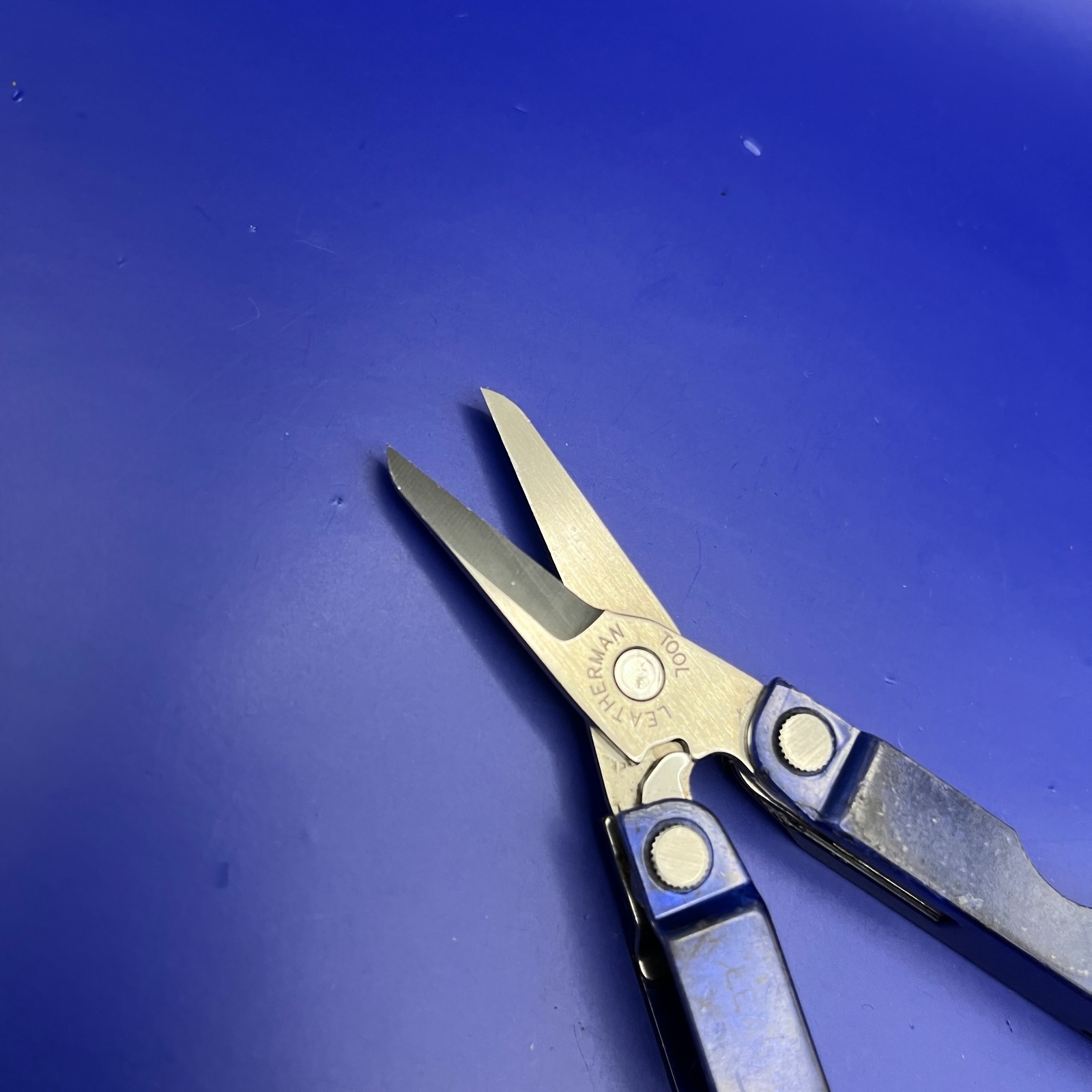 Leatherman Micra Multi-Tool Knife, Scissors- Translucent Blue