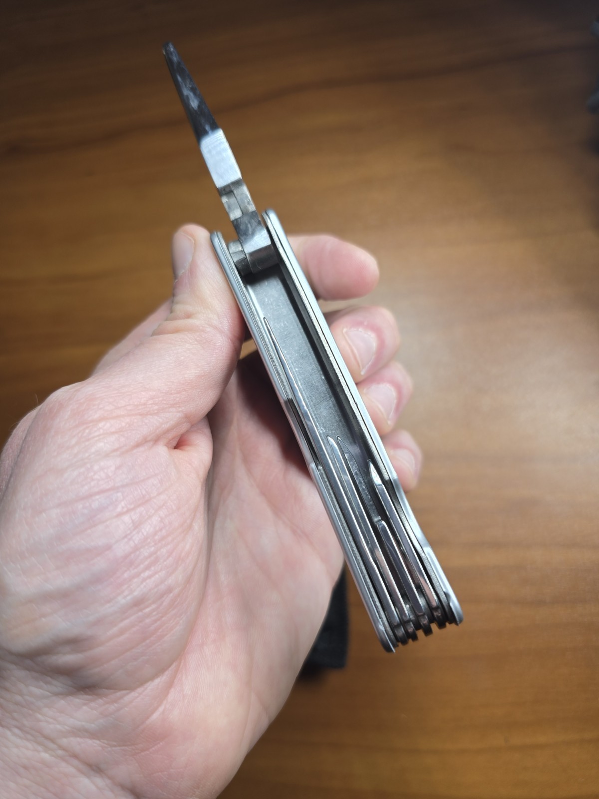 Multitool Stainless Steel – “SharkBite” – Pocket Knife