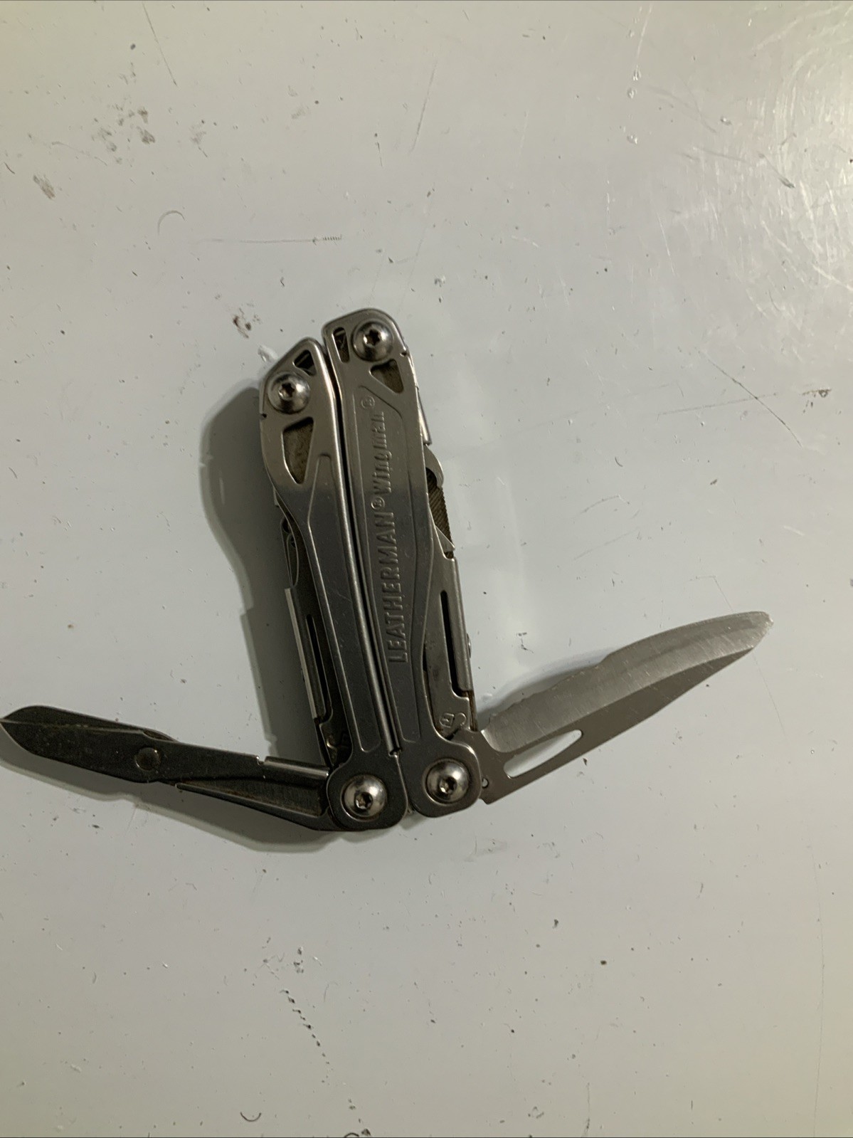 Leatherman Wingman stainless Steel Multi tool with Pocket Clip