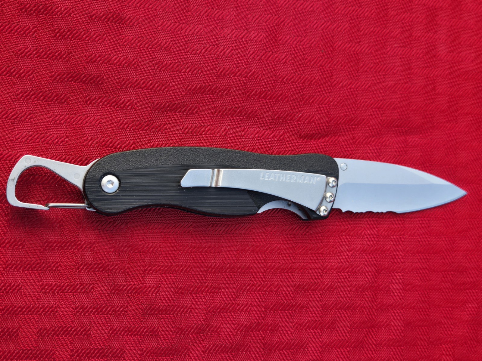 Leatherman Crater C33LX Folding Liner Lock Pocket Knife Carabiner Tool EXC