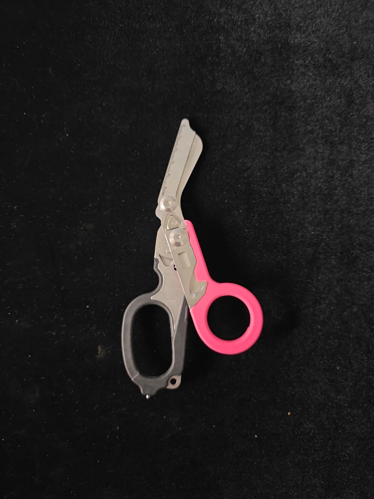 Emergency Medical Shears & Multitool, 6 In 1 Scissors