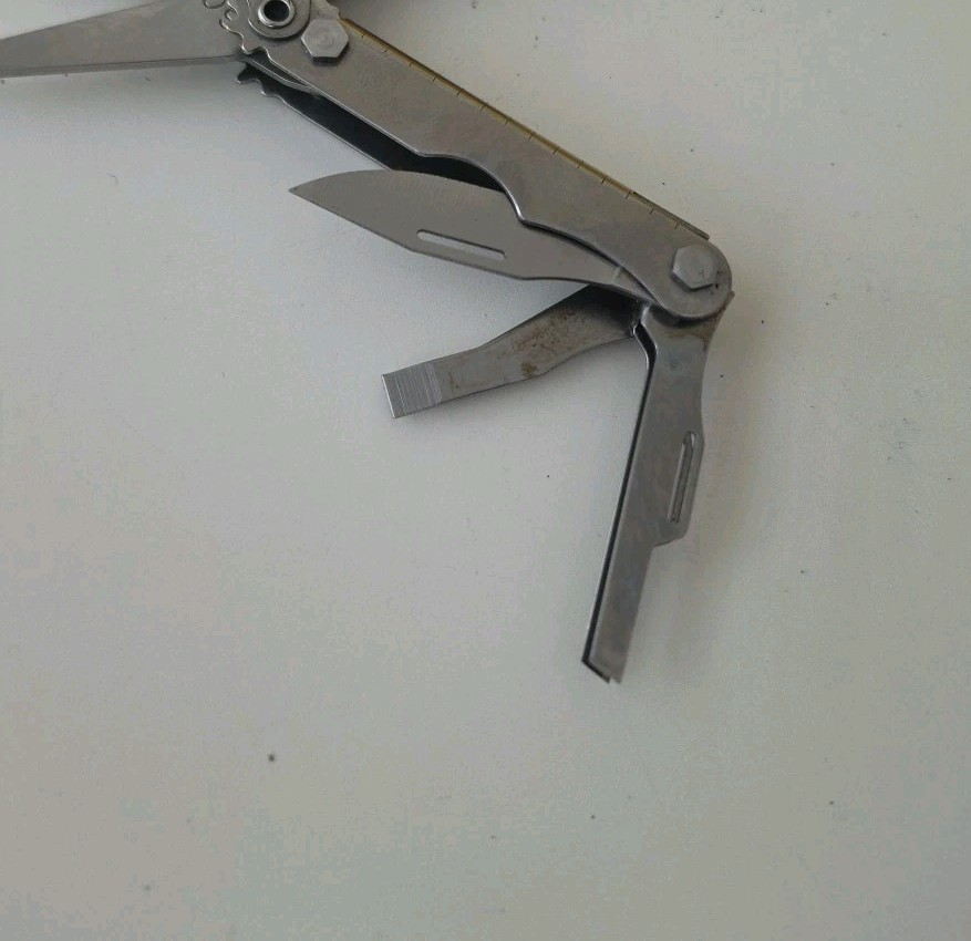 SOG Crosscut Stainless Steel Multi-Tool. 8 Tools Total