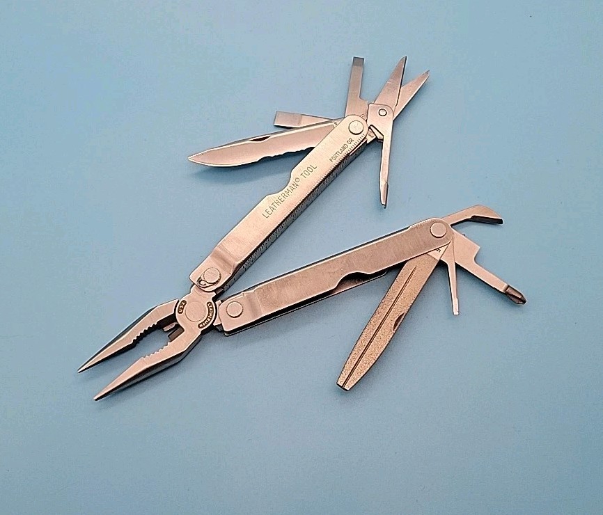 Leatherman PST II Multi-Tool w/ Scissors – Dated 0398 – Pliers, Knife, File,
