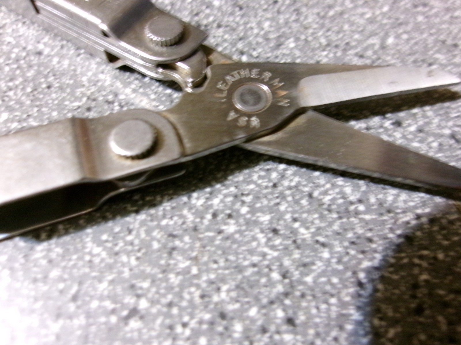 ‘Leatherman – Micra’ Multi-Tool USA 6 Bits and a Scissors Keychain Ceo