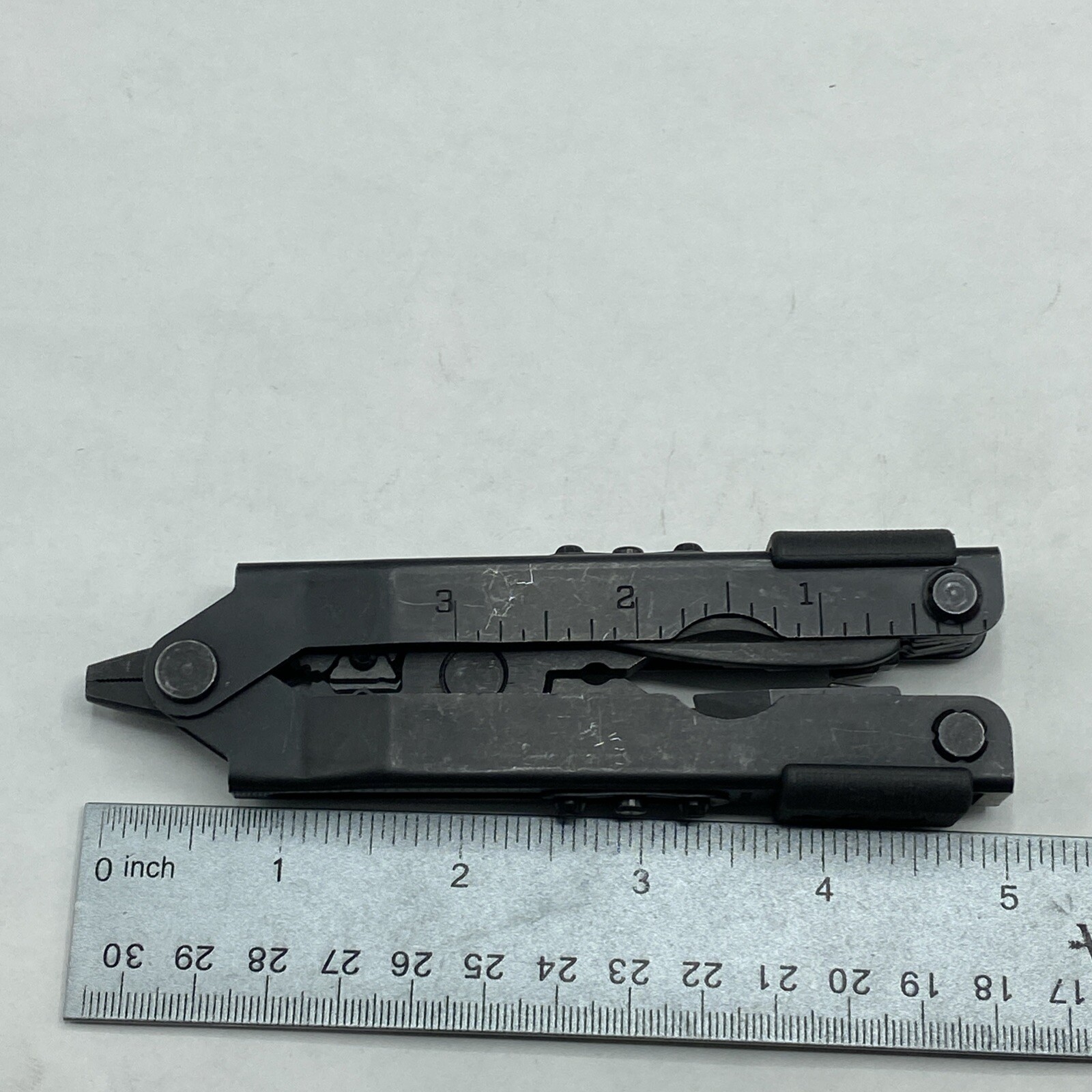 Gerber MP 600, Carbide Cutters, Needlenose – Black
