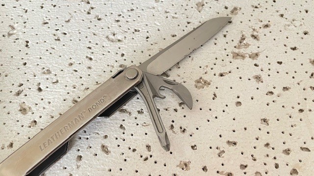Leatherman BOND Silver Stainless Steel Multi Tool Pliers,Opener Bottle,Nail File