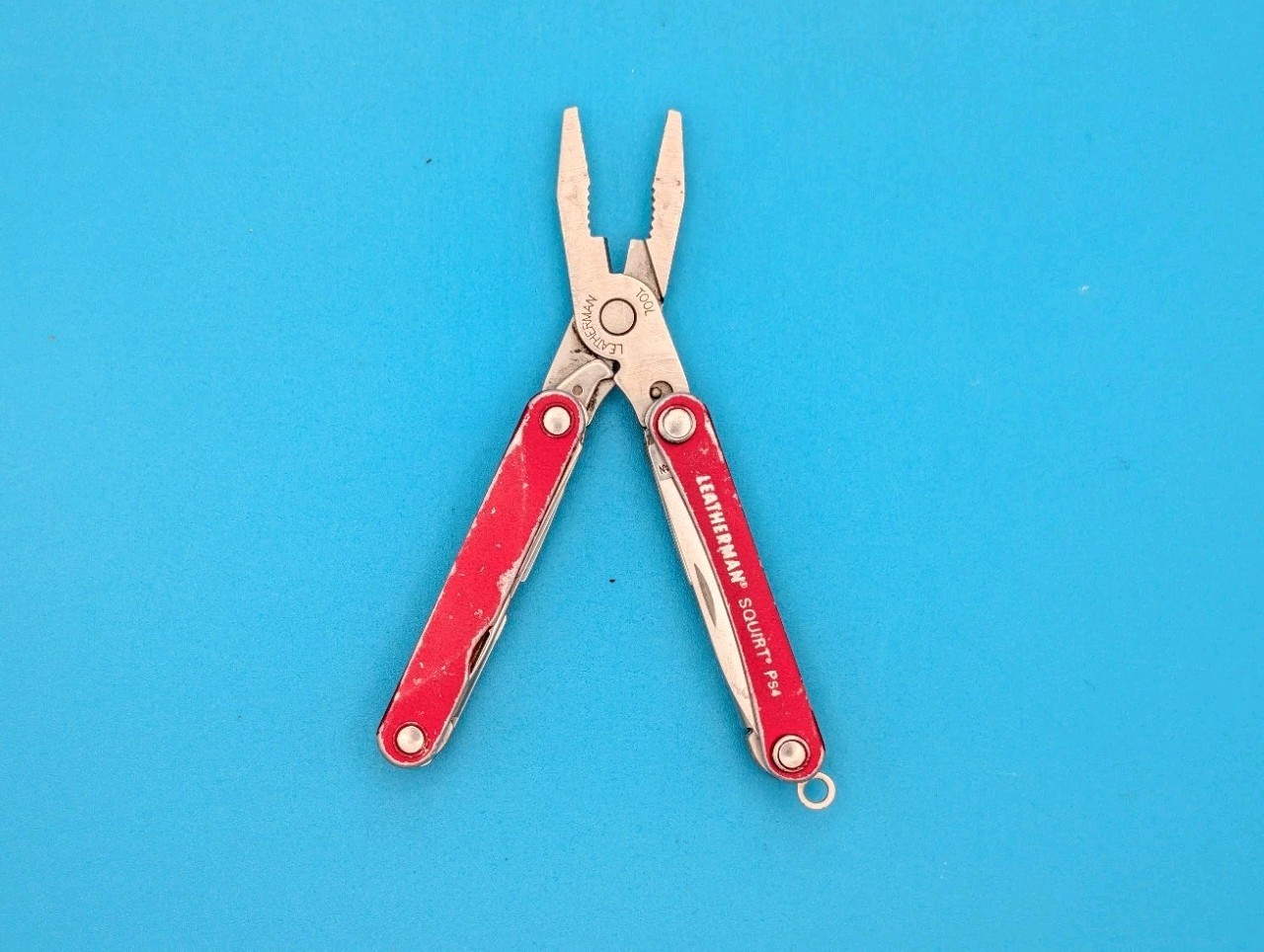 Leatherman SQUIRT PS4 Multi-Tool With Pliers Scissors Knife RED!