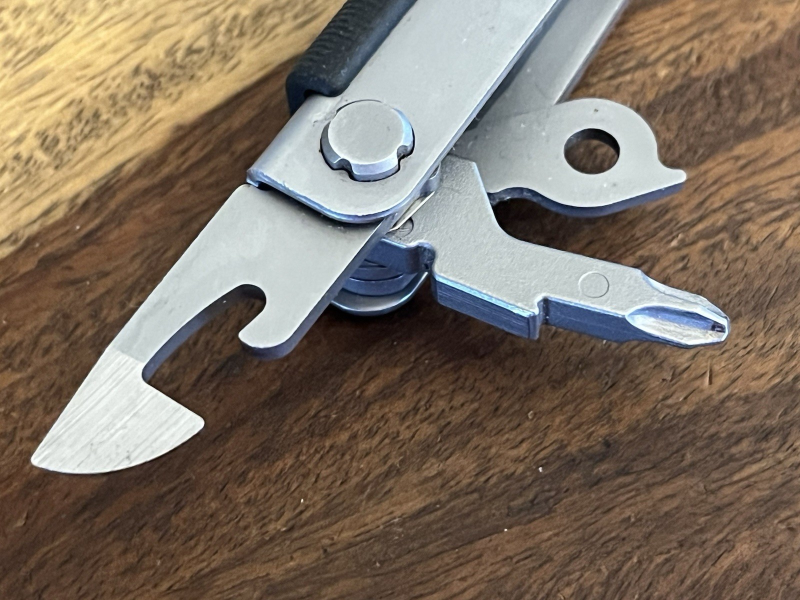 USA Gerber MP600 Blunt Nose Multitool w/Molle Sheath SUPER NICE TSA Confiscated