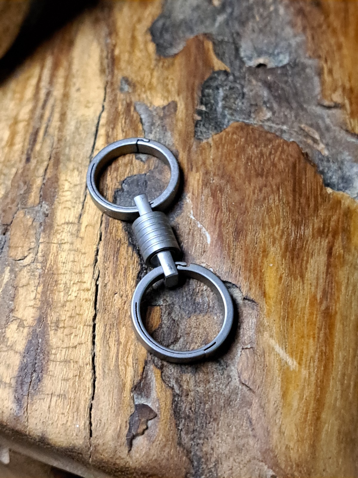Pro Mini Series Titanium Swivel With 17.5mm Titanium Quicksnap Keyrings