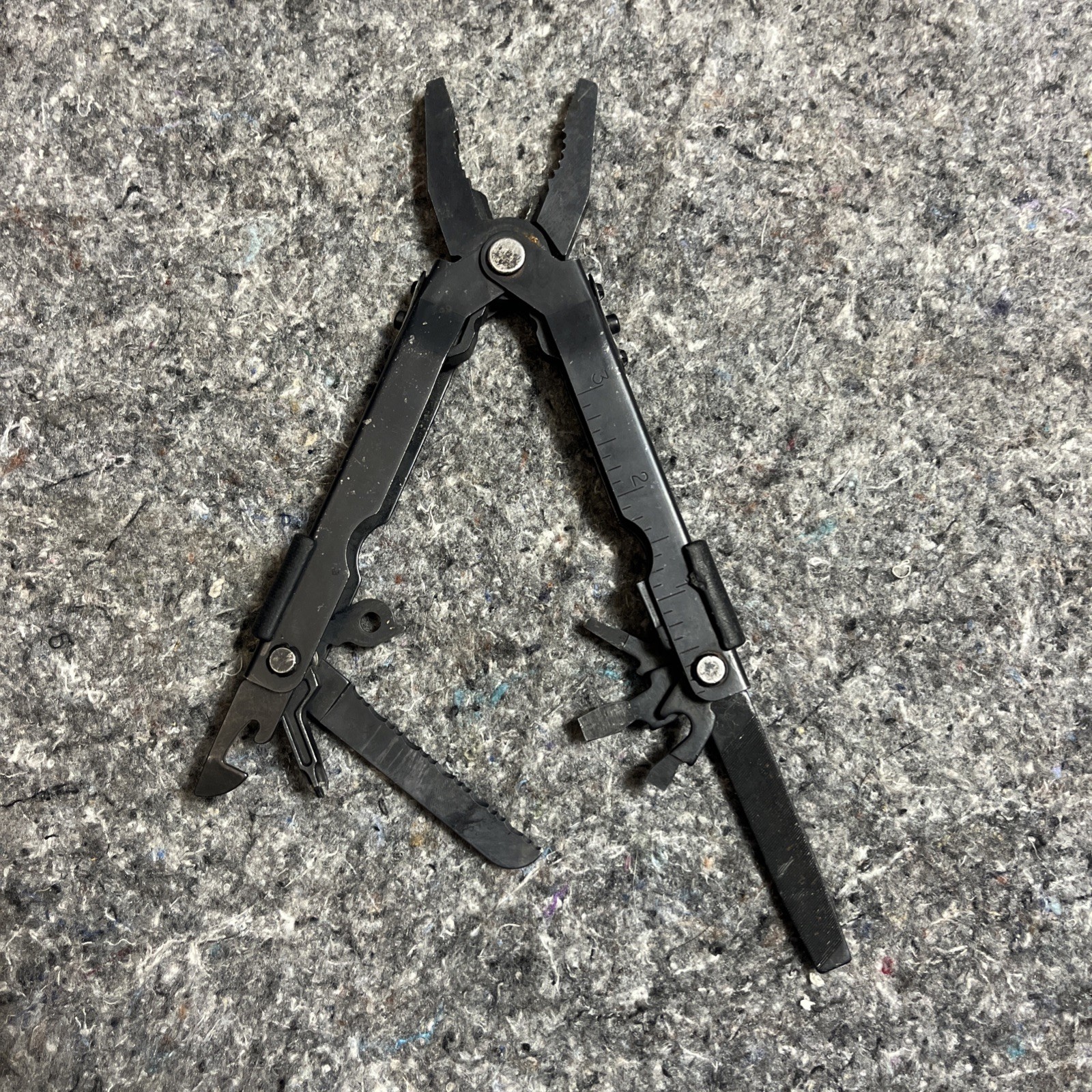 Gerber MP600 Multi-Tool Multi-Plier Needle Nose Black