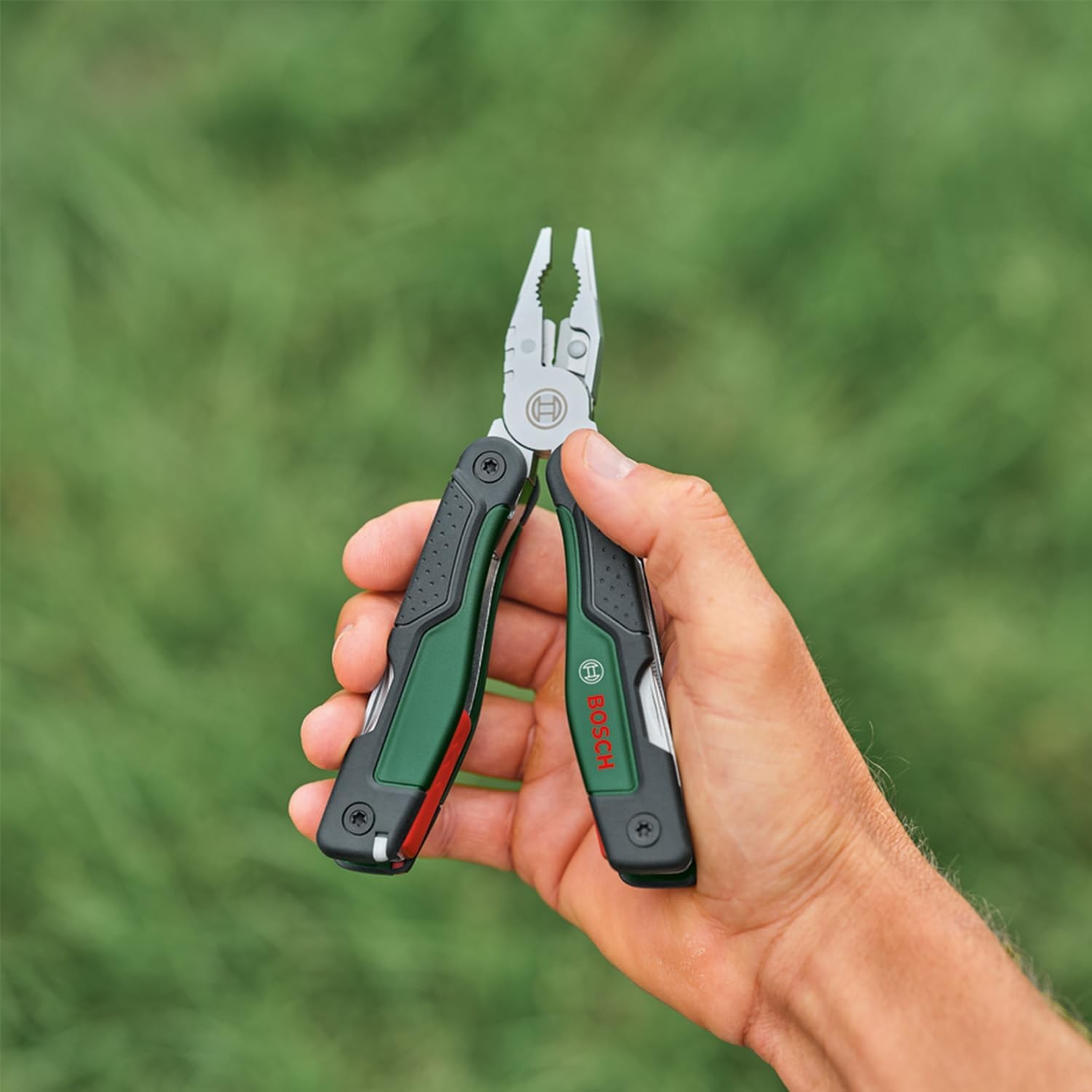 New BOSCH MULTI TOOL (16 MULTI-FUNCTION TOOLS) 1600A02Z98 from Japan