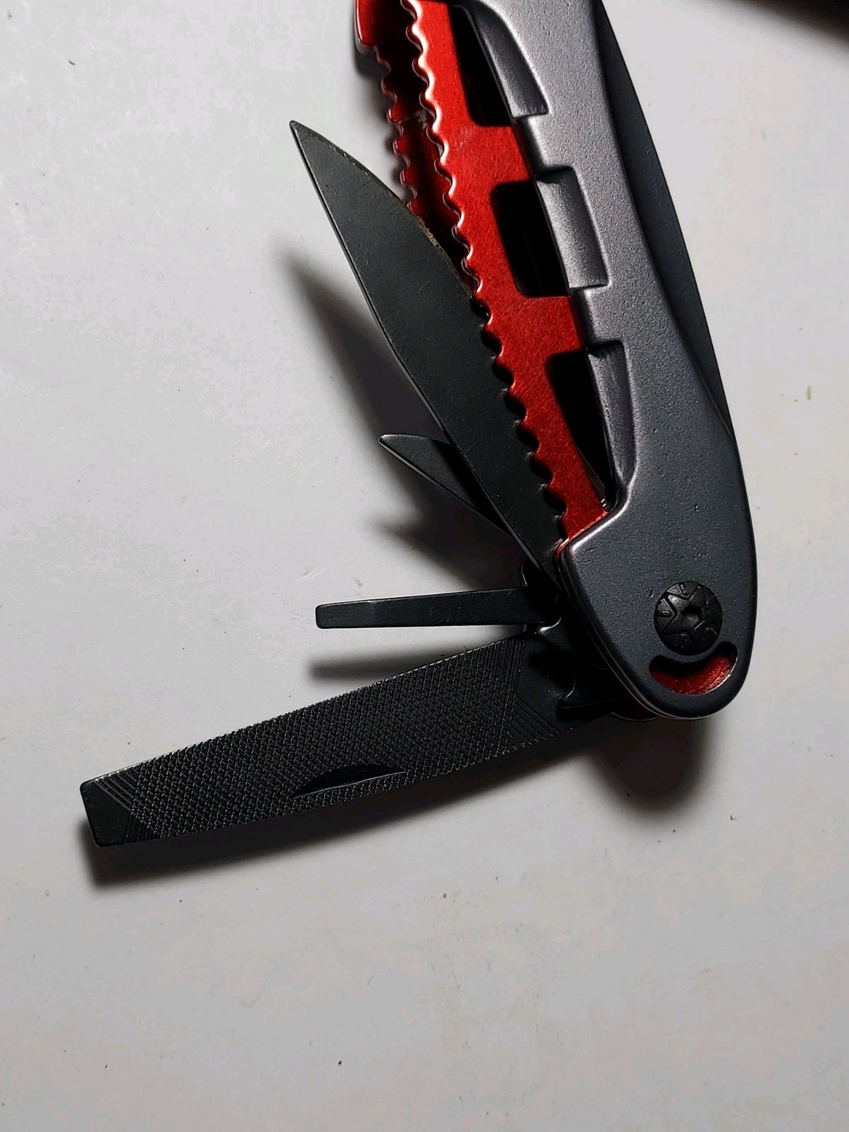 Protocol Black & Red Multi Tool + Nylon Pouch – Pliers, Blade